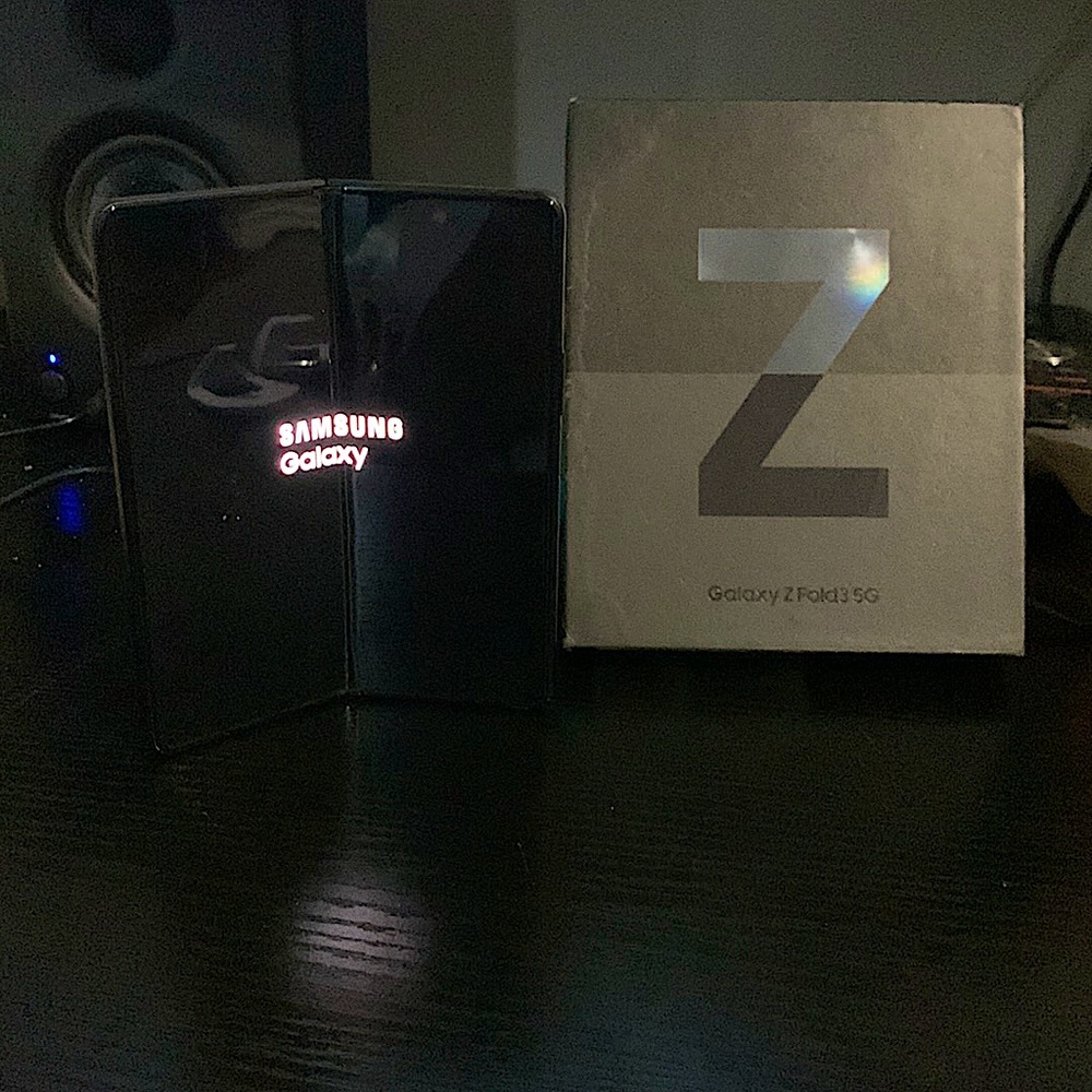 Galaxy z Fold3 5G Phone